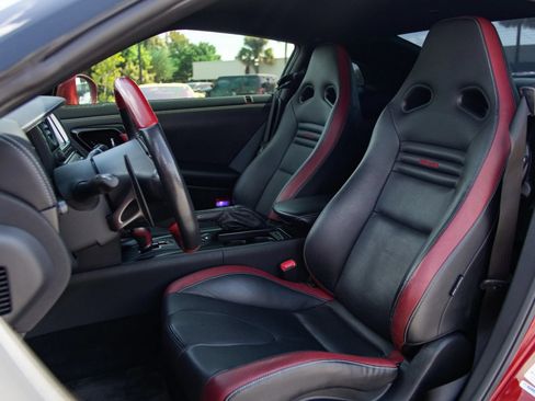 Used 2015 Nissan GT-R Black Edition AWD/4WD image 28