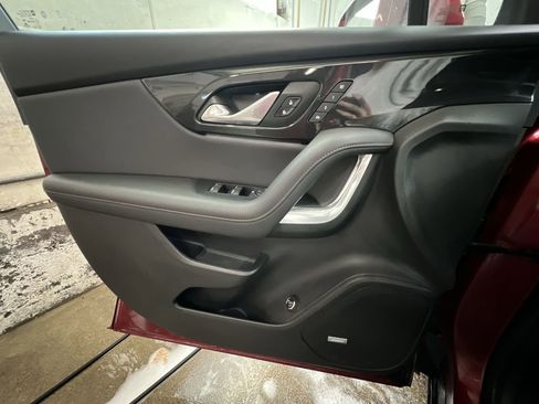 Used 2019 Chevrolet Blazer Premier w/ Sun and Wheels Package image 23