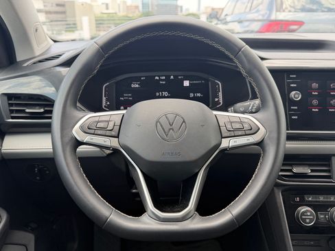 Certified 2022 Volkswagen Taos SEL AWD/4WD image 16