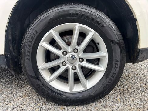 Used 2016 Dodge Journey SXT w/ Comfort/Convenience Group image 2