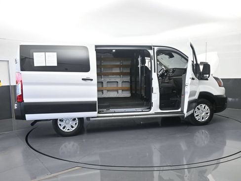 Used 2024 Ford Transit 250 Low Roof w/ Exterior Upgrade Package RWD image 59