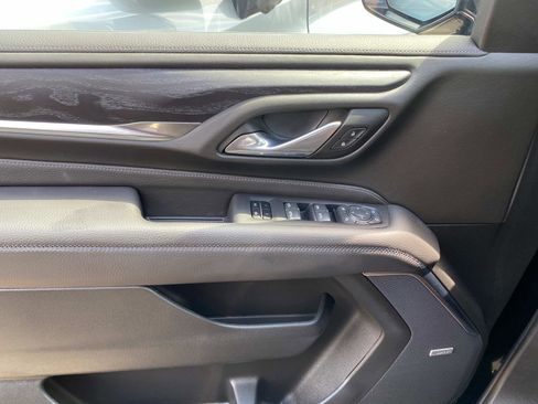 Used 2024 GMC Yukon XL Denali w/ Denali Reserve Package image 23