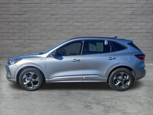 Used 2023 Ford Escape ST-Line w/ Tech Pack #1 AWD/4WD image 7