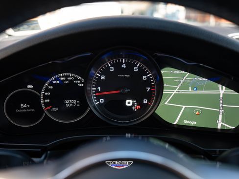 Used 2019 Porsche Cayenne S w/ Premium Plus Package image 32