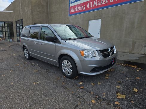 Used 2017 Dodge Grand Caravan SE w/ Power Window Group image 6