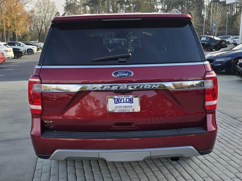 Used 2019 Ford Expedition XLT w/ Equipment Group 202A image 6