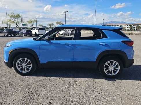 Used 2024 Chevrolet TrailBlazer LS w/ LS Convenience Package image 6