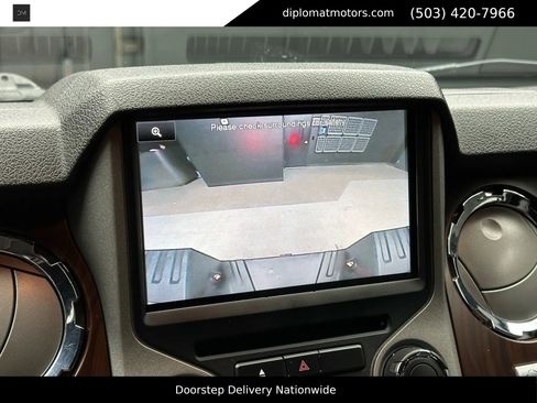 Used 2016 Ford F350 Lariat w/ Lariat Interior Package image 31