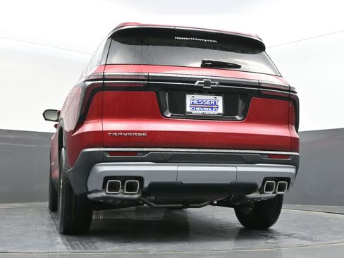 New 2026 Chevrolet Traverse LT w/ Driver Confidence Package FWD image 41
