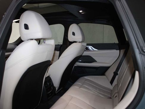 Certified 2025 BMW 430i w/ M Sport Package image 16