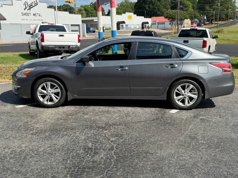Used 2014 Nissan Altima 2.5 SV FWD image 8
