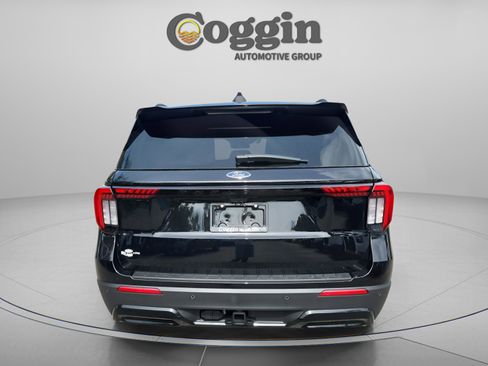 New 2026 Ford Explorer ST-Line image 4