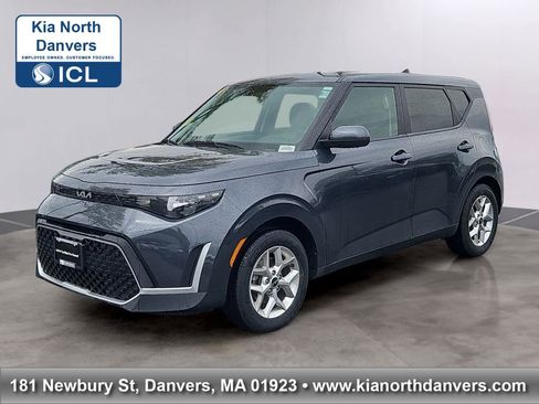 Used 2023 Kia Soul LX w/ LX Technology Package FWD image 1
