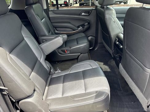 Used 2018 Chevrolet Suburban LT AWD/4WD image 34