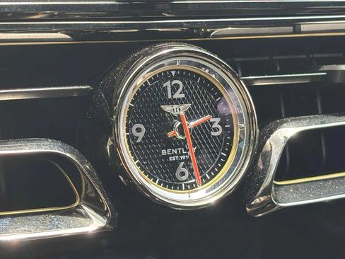 New 2025 Bentley Flying Spur Plug-In Hybrid image 52