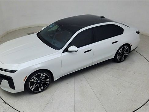 Used 2023 BMW i7 xDrive60 image 79
