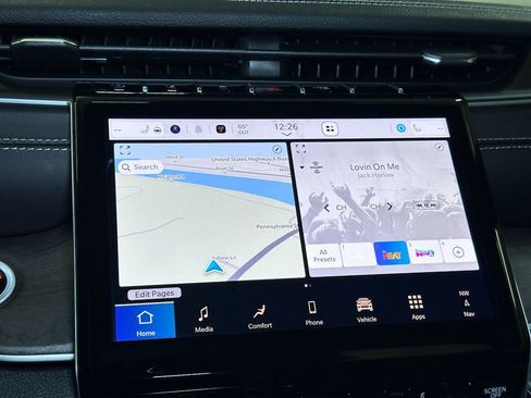 New 2025 Jeep Grand Cherokee Limited w/ Black Appearance Package image 26