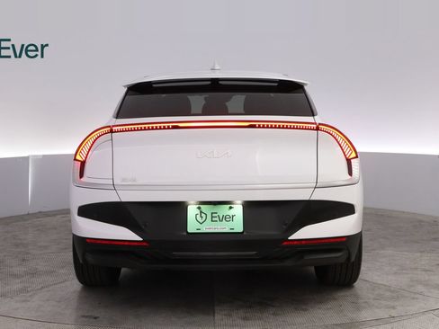 Used 2025 Kia EV6 Light w/ Light LR Technology Package RWD image 15