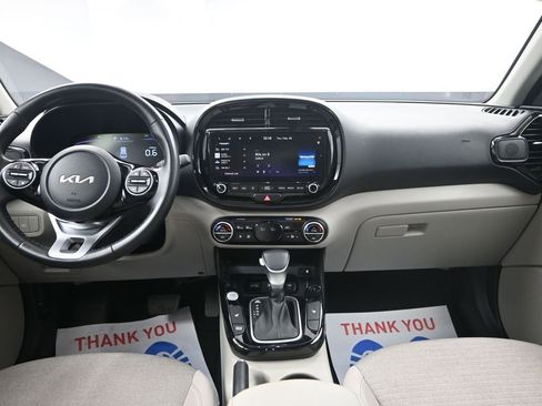 Certified 2023 Kia Soul EX image 31