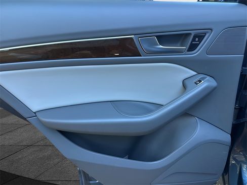 Used 2016 Audi Q5 2.0T Premium image 47