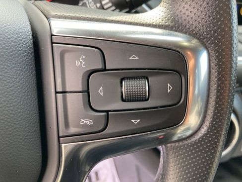 Used 2024 Chevrolet Blazer LT w/ Convenience Package FWD image 18