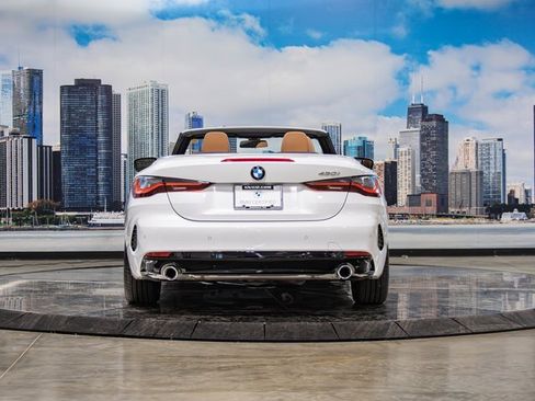 Certified 2024 BMW 430i Convertible w/ Convenience Package image 13