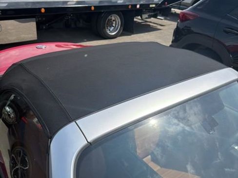 Used 2017 FIAT 124 Spider Lusso image 4