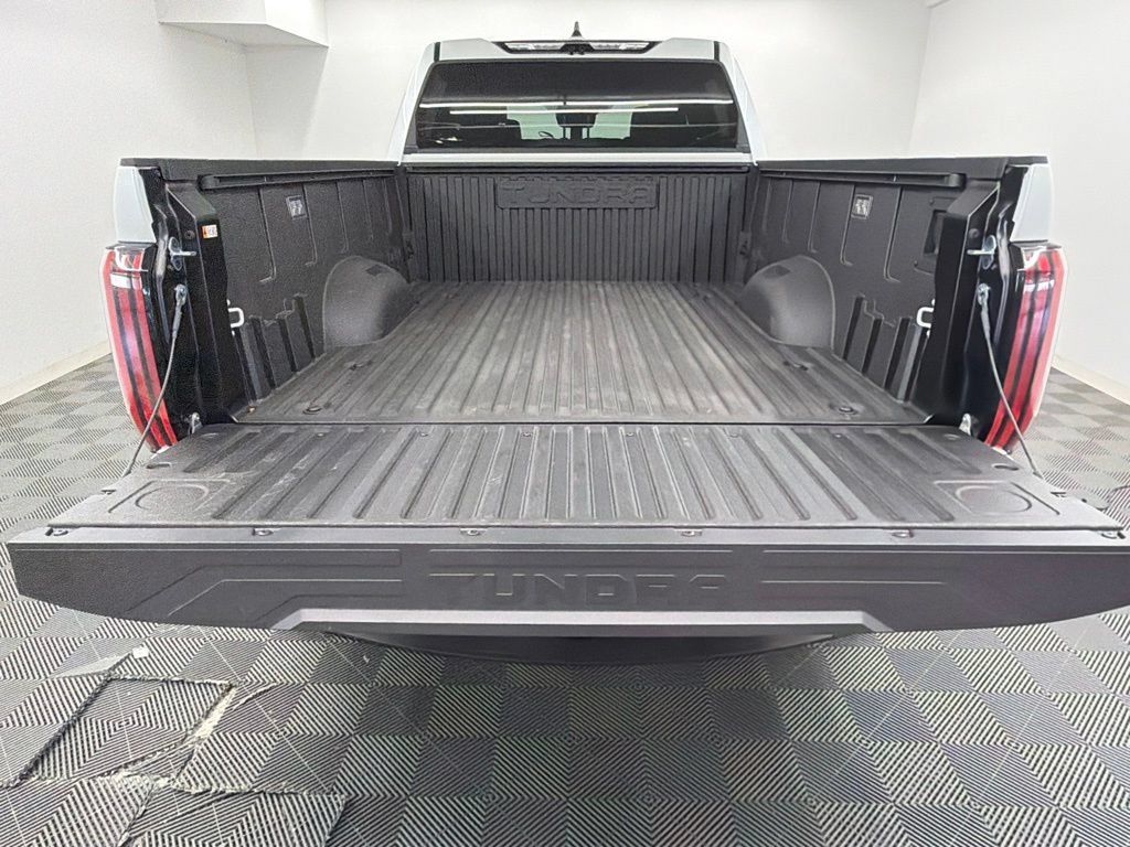 Used 2026 Toyota Tundra Platinum w/ TRD Off-Road Package AWD/4WD image 15