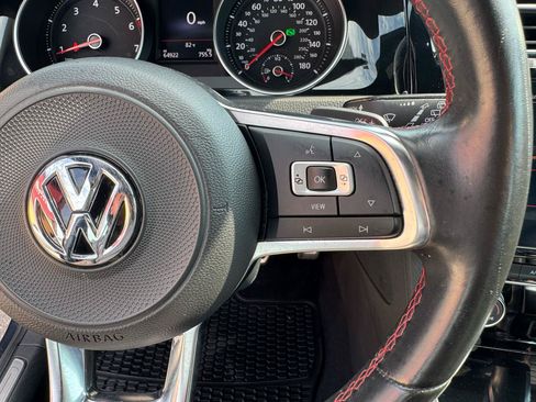 Used 2021 Volkswagen GTI SE FWD image 29