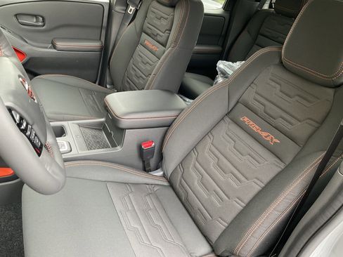 Used 2026 Nissan Frontier PRO-4X w/ Pro-4x Convenience Package image 29