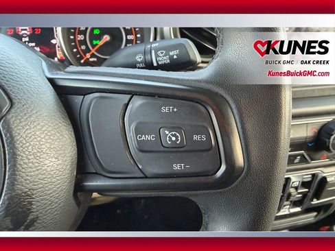 Used 2023 Jeep Wrangler Sport S image 10