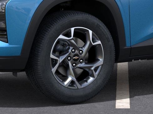 New 2026 Chevrolet Trax LT w/ Sunroof Package image 9