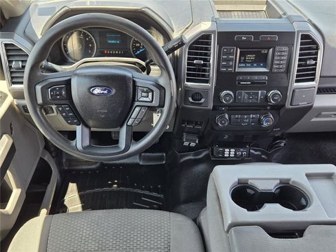 Used 2016 Ford F150 XLT RWD image 25