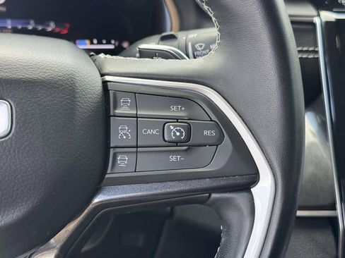 Used 2021 Jeep Grand Cherokee L Laredo w/ Luxury Tech Group I AWD/4WD image 23