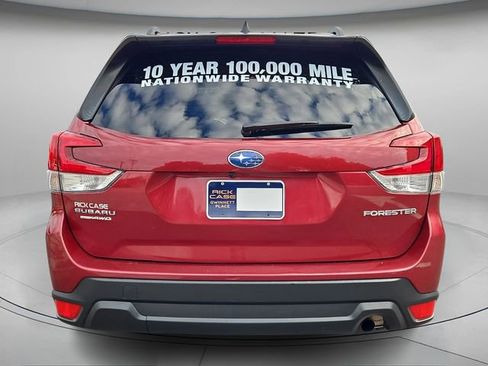 Used 2024 Subaru Forester Premium image 6