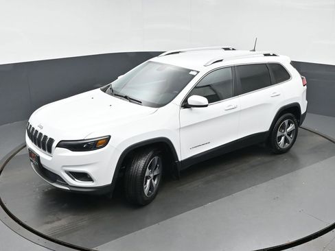 Used 2019 Jeep Cherokee Limited w/ Trailer Tow Group image 33