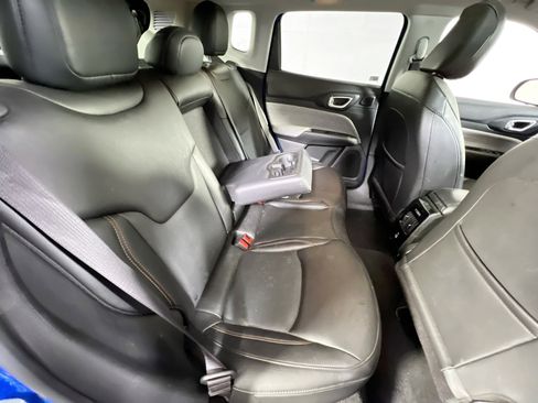 Used 2022 Jeep Compass Latitude w/ Sun and Sound Group image 25