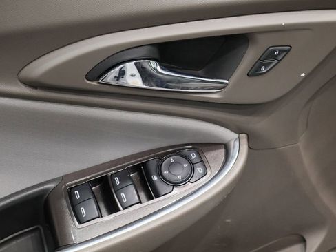 Used 2022 Chevrolet Malibu LT image 17