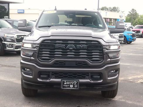 Used 2025 RAM 2500 Big Horn AWD/4WD image 2