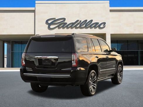 Used 2019 GMC Yukon Denali w/ Denali Ultimate Package image 3