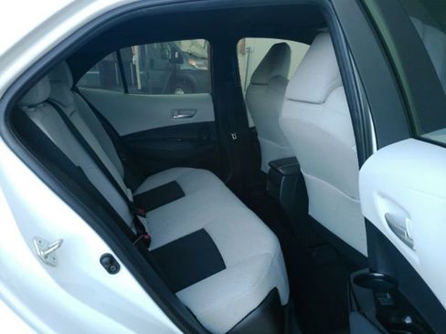 Used 2022 Toyota Corolla SE image 24