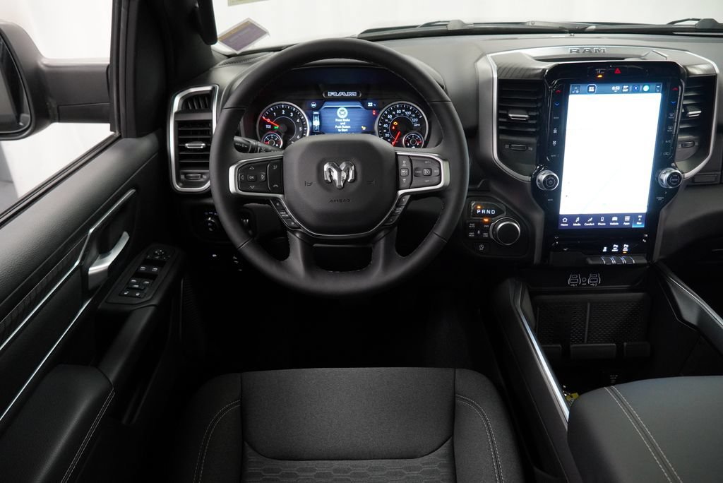 New 2026 RAM 1500 Big Horn AWD/4WD image 16