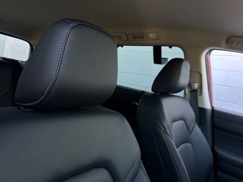 New 2025 Nissan Pathfinder SL image 21