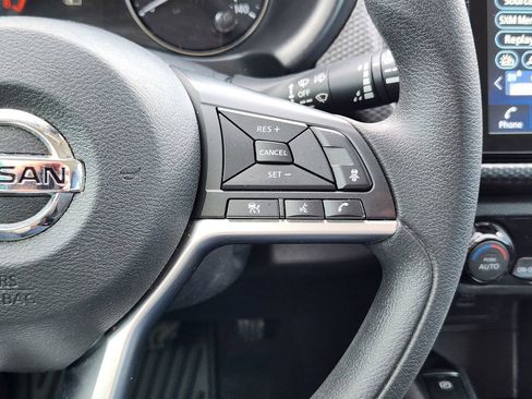 Used 2021 Nissan Kicks SV image 18