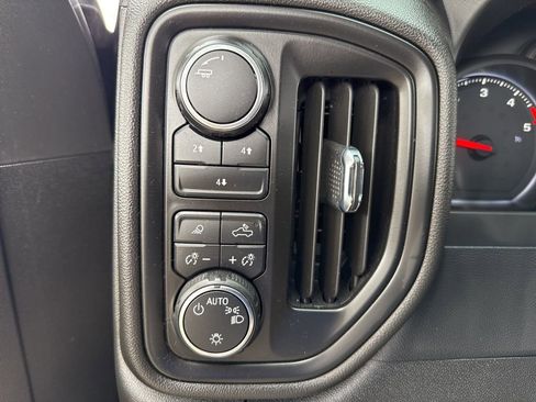 Used 2024 Chevrolet Silverado 2500 Custom w/ Custom Value Package image 57