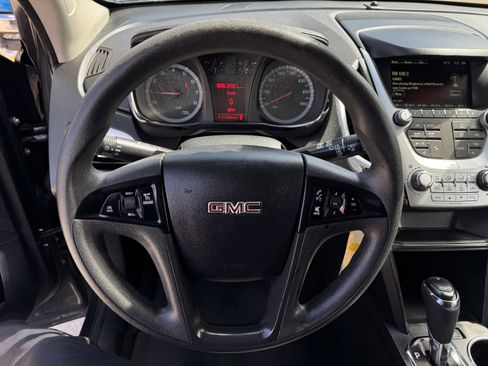 Used 2017 GMC Terrain SLE image 19