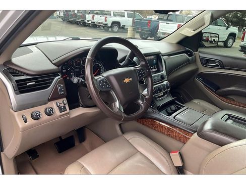 Used 2016 Chevrolet Suburban LTZ image 16
