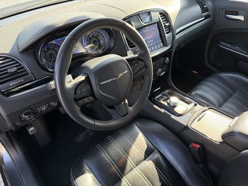 Used 2023 Chrysler 300 S image 7