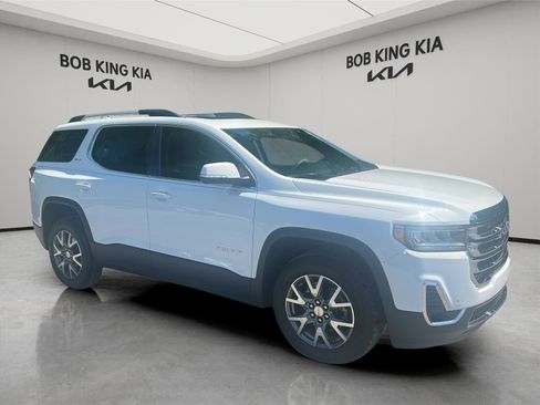 Used 2023 GMC Acadia SLT w/ Preferred Package FWD image 7
