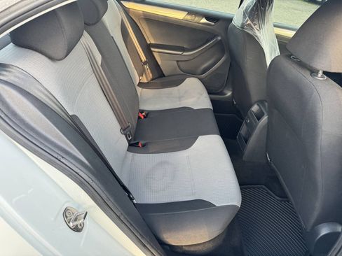 Used 2017 Volkswagen Jetta S FWD image 25